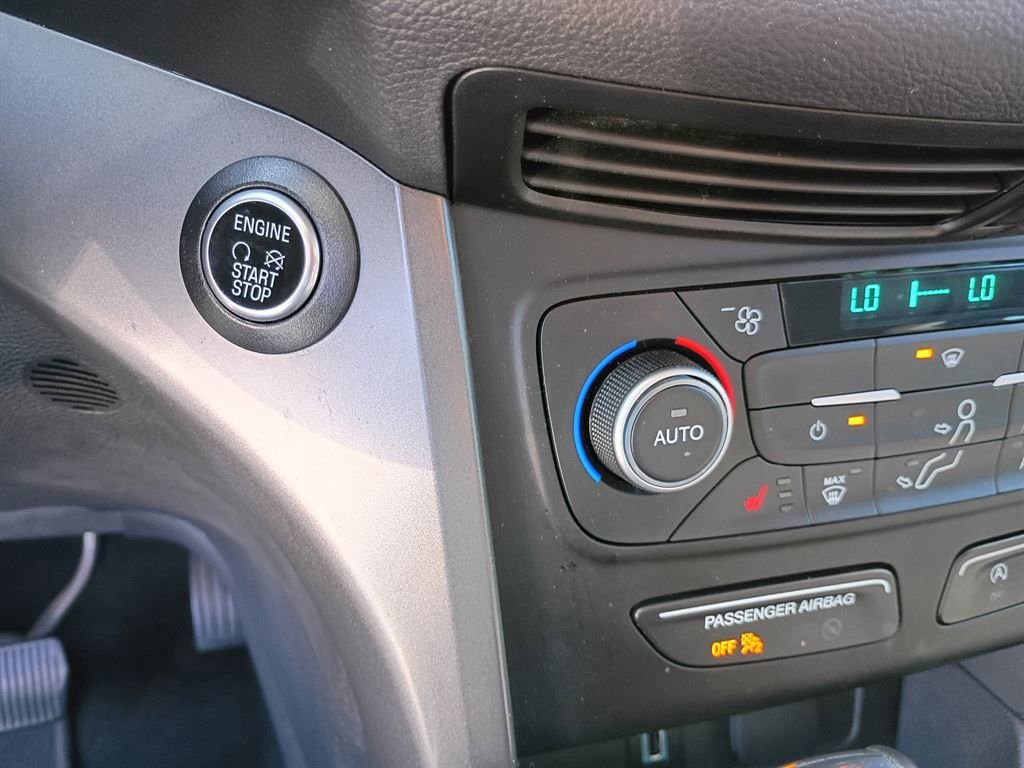 Used 2019 Ford Escape SEL image 12