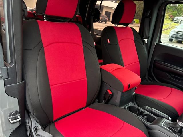 Used 2020 Jeep Wrangler Sport image 16