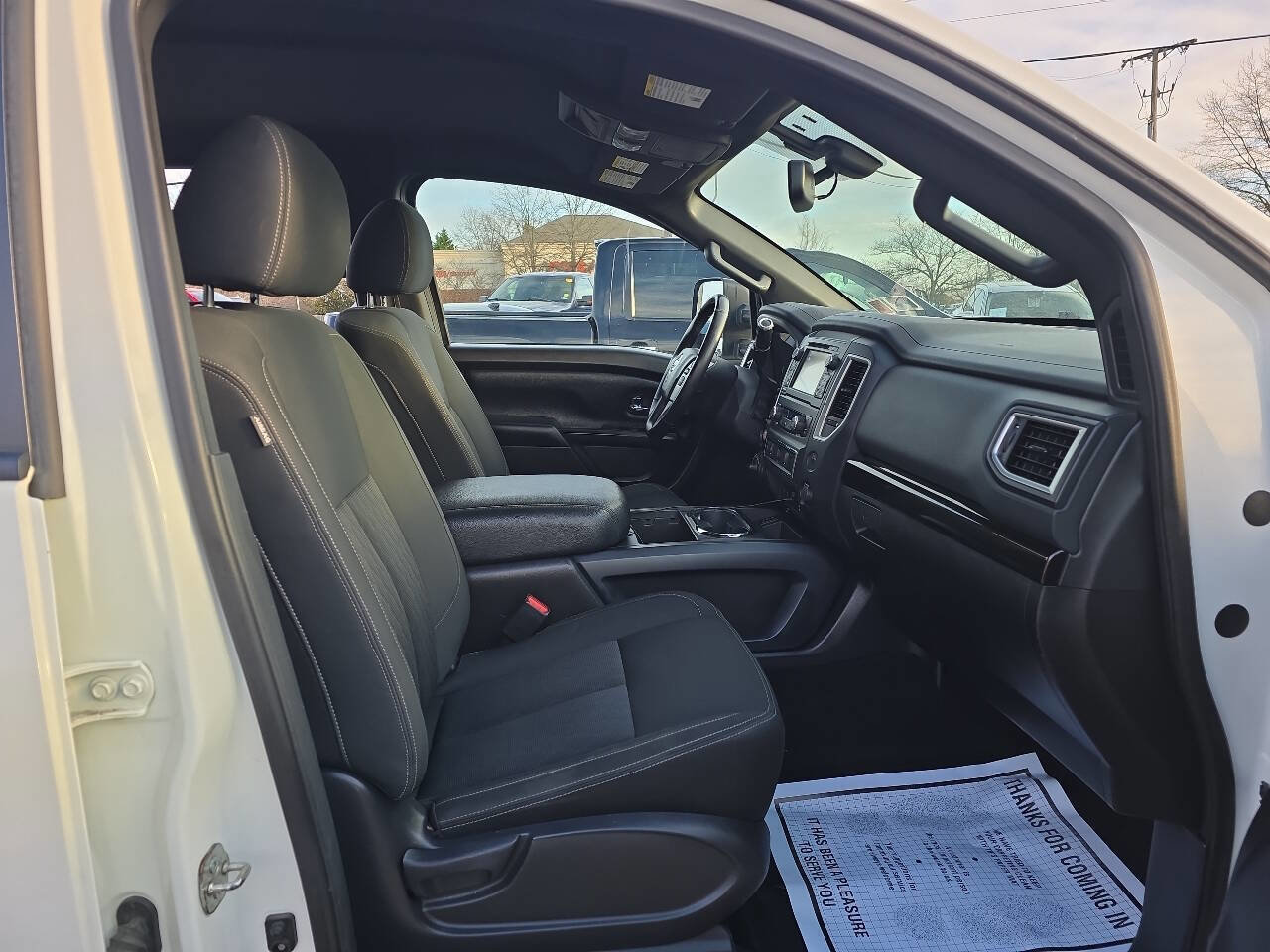 Used 2018 Nissan Titan XD image 19