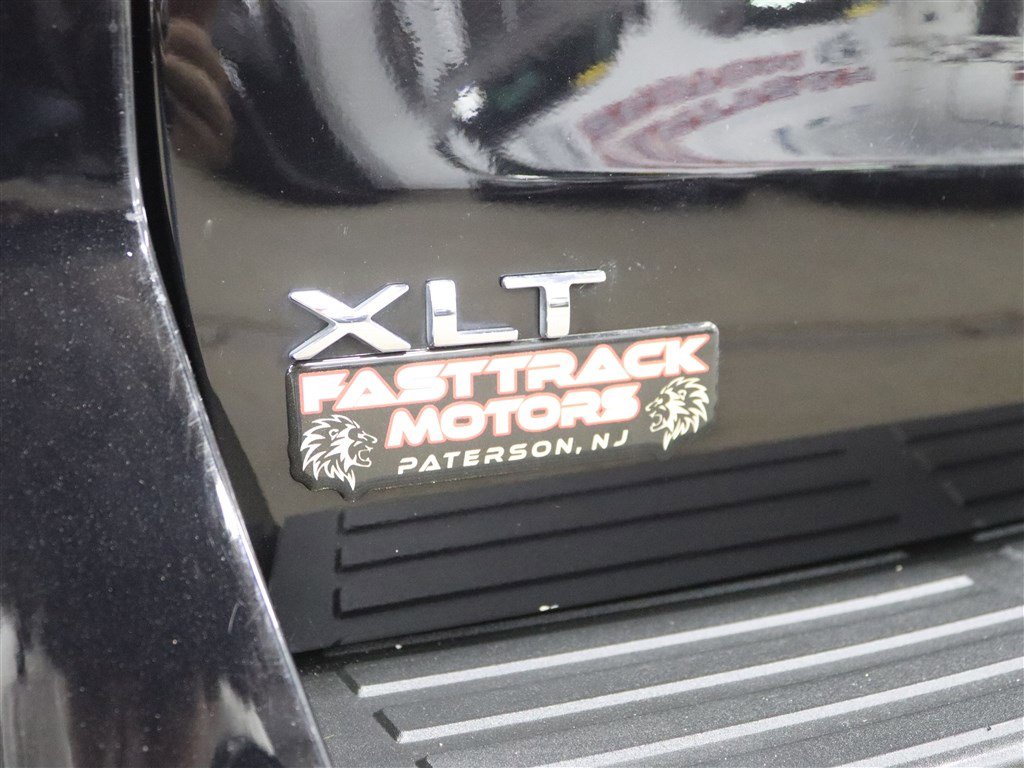 Used 2024 Ford Expedition Max XLT image 8