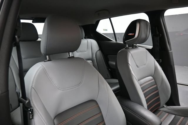 Used 2023 Nissan Kicks SR w/ SR Premium Package FWD image 28