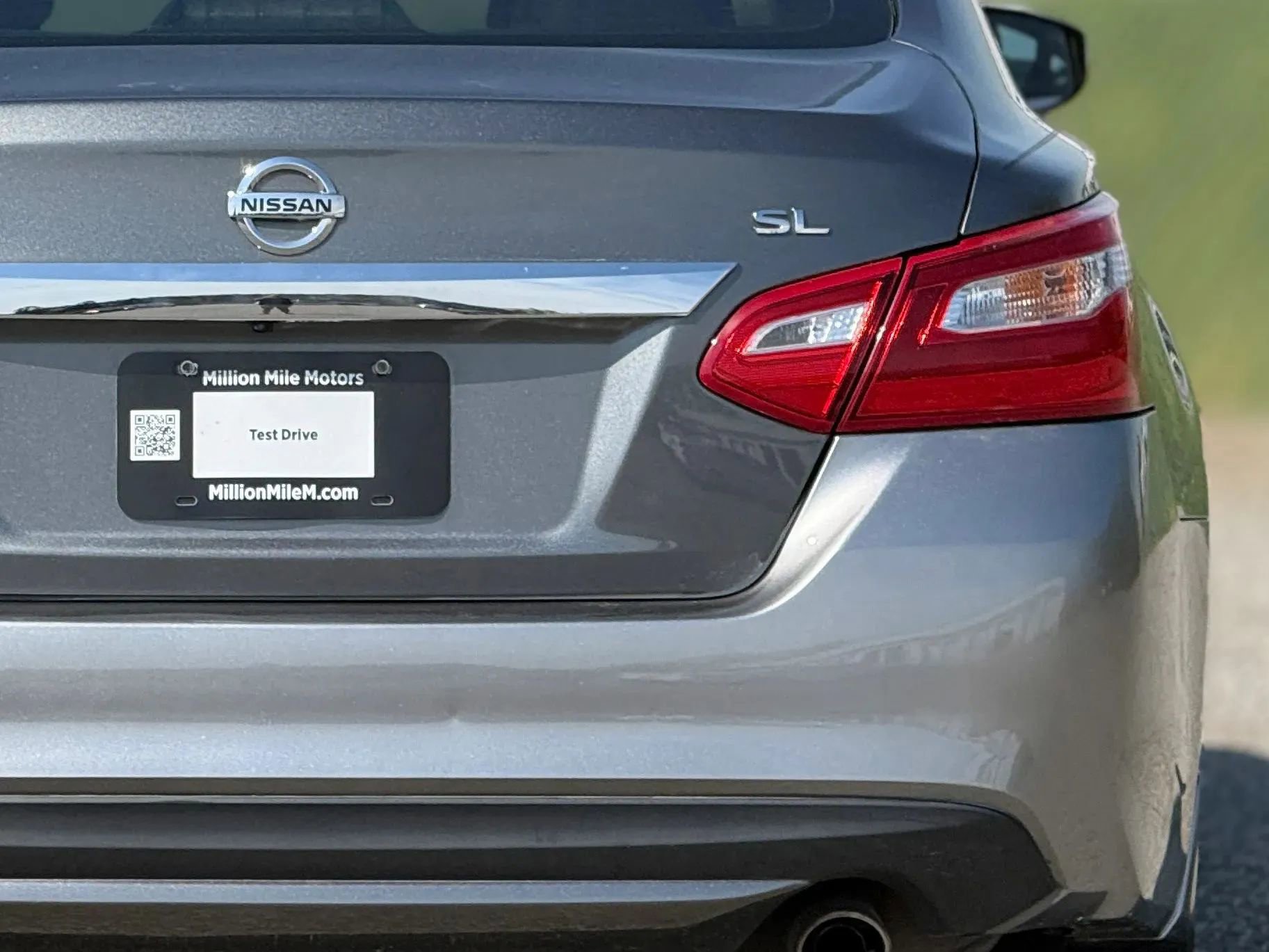 Used 2017 Nissan Altima 2.5 SL w/ Moonroof Package FWD image 14