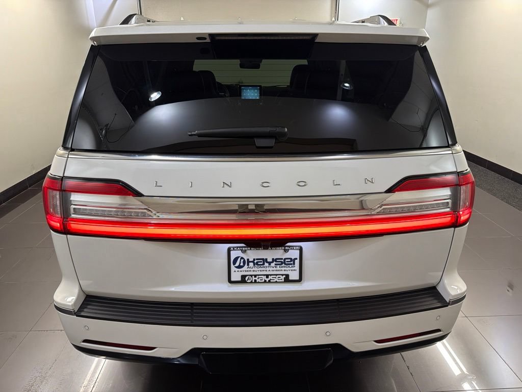 Certified 2021 Lincoln Navigator Reserve AWD/4WD image 5