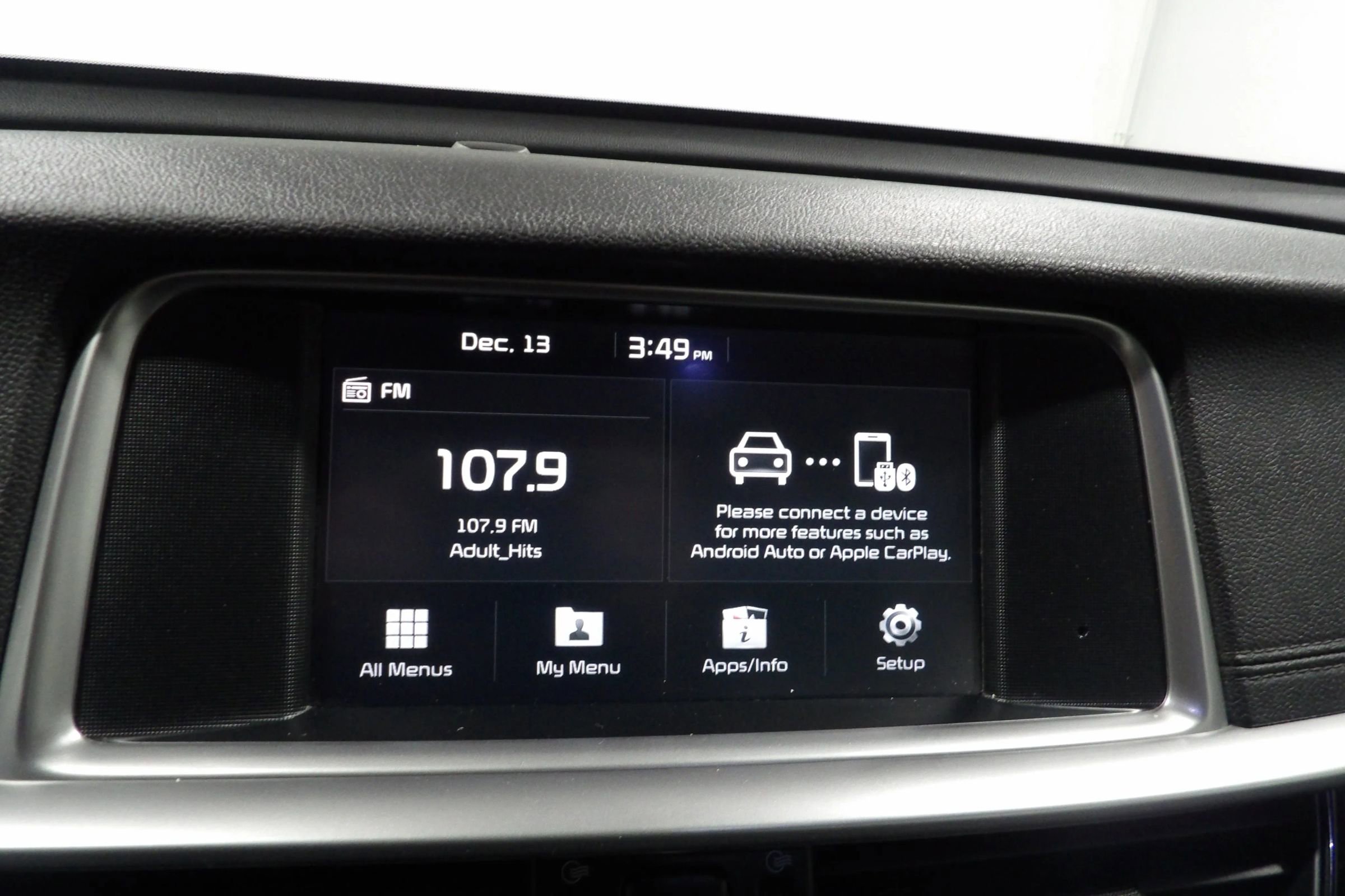 Used 2020 Kia Optima S w/ S Panoramic Sunroof Package image 16