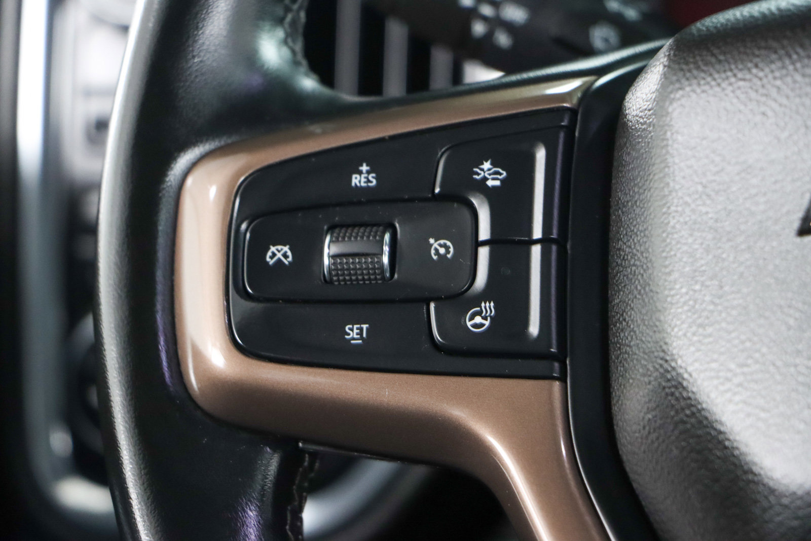 Used 2023 Chevrolet Silverado 2500 High Country w/ Z71 Off-Road Package image 14