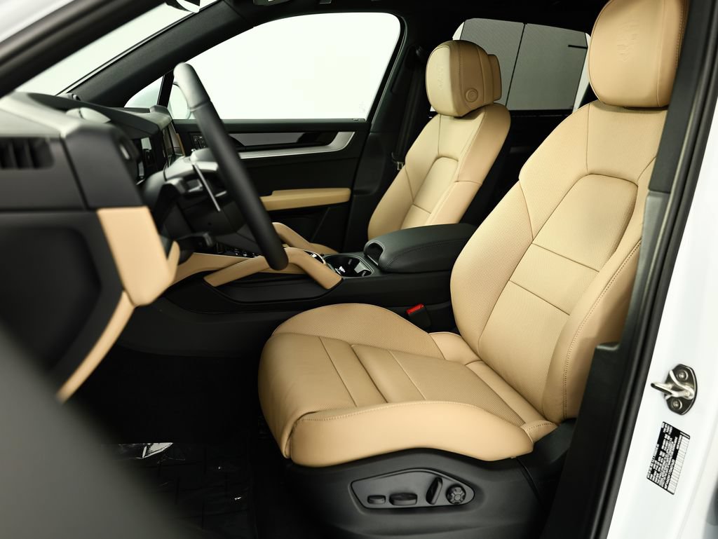 New 2026 Porsche Cayenne AWD/4WD image 5