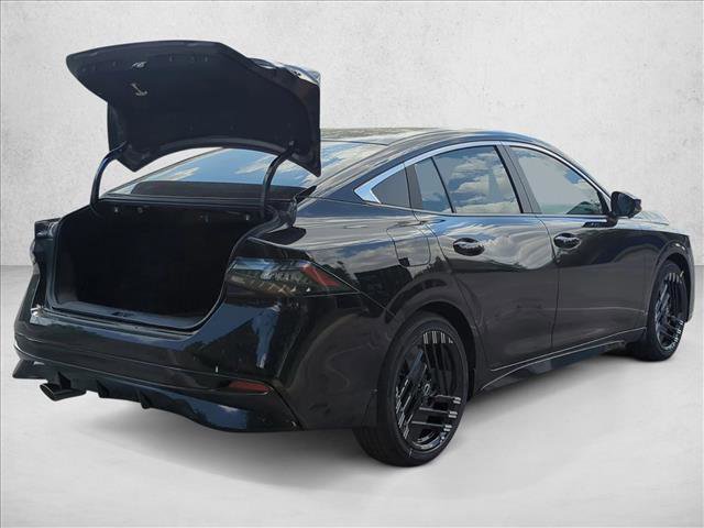 New 2026 Nissan Sentra SR w/ SR Premium Package FWD image 8