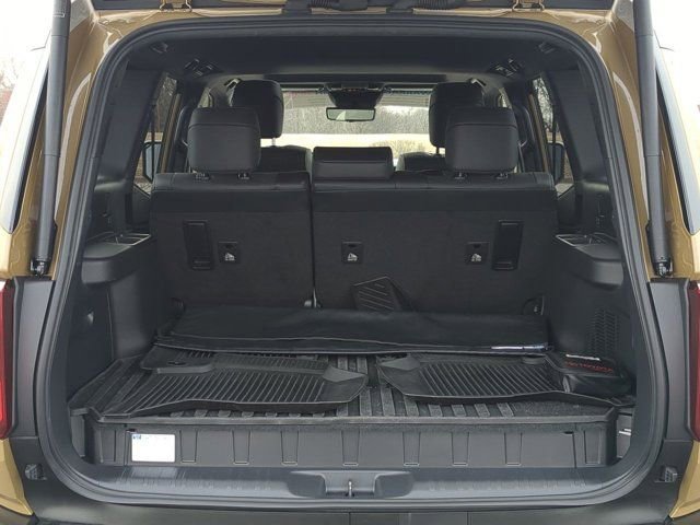 Certified 2024 Toyota Land Cruiser image 17