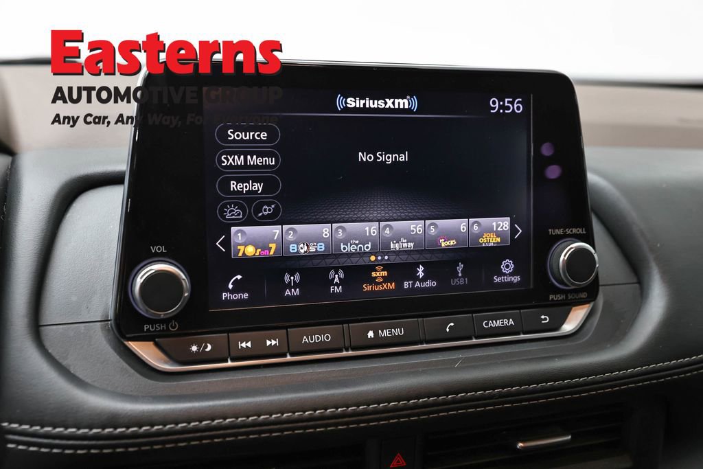 Used 2023 Nissan Rogue S AWD/4WD image 19