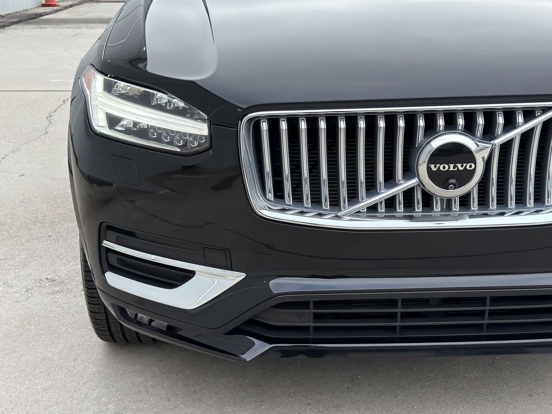 Used 2024 Volvo XC90 B6 Ultimate AWD/4WD image 12