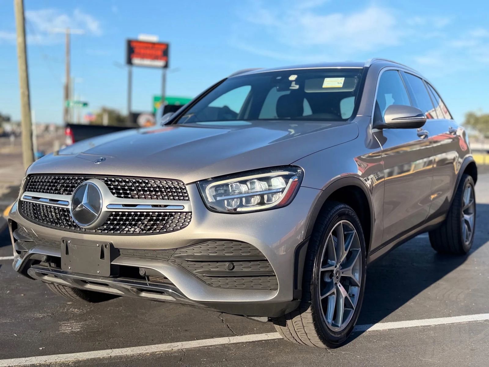 Used 2020 Mercedes-Benz GLC 300 4MATIC image 36