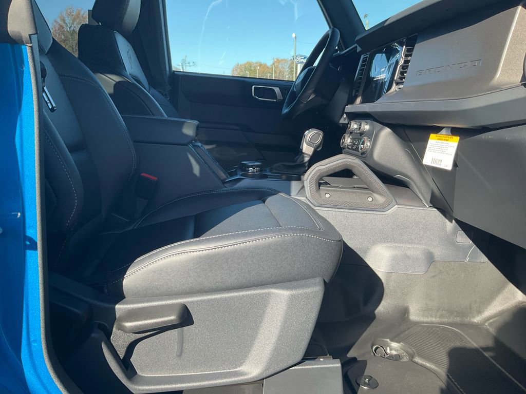 New 2025 Ford Bronco Big Bend w/ Black Diamond Package image 11