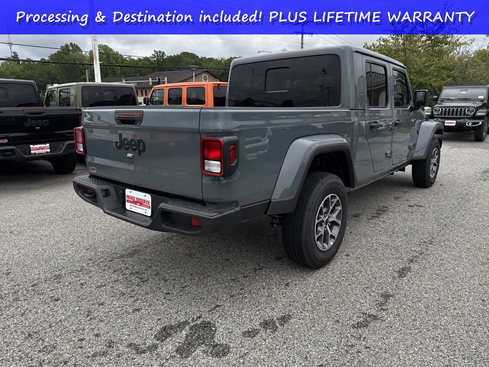 New 2025 Jeep Gladiator Sport AWD/4WD image 3