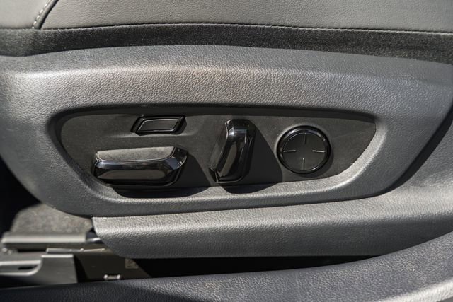 Used 2024 Lexus ES 350 Ultra Luxury w/ Accessory Package (Z2) FWD image 37