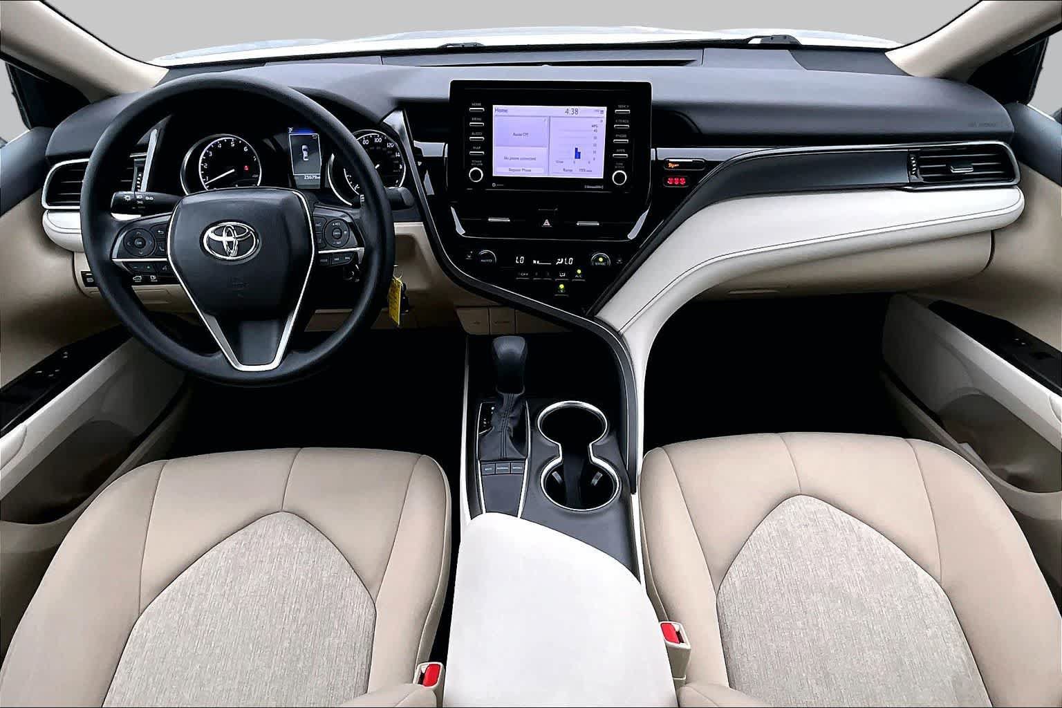 Used 2024 Toyota Camry LE FWD image 25