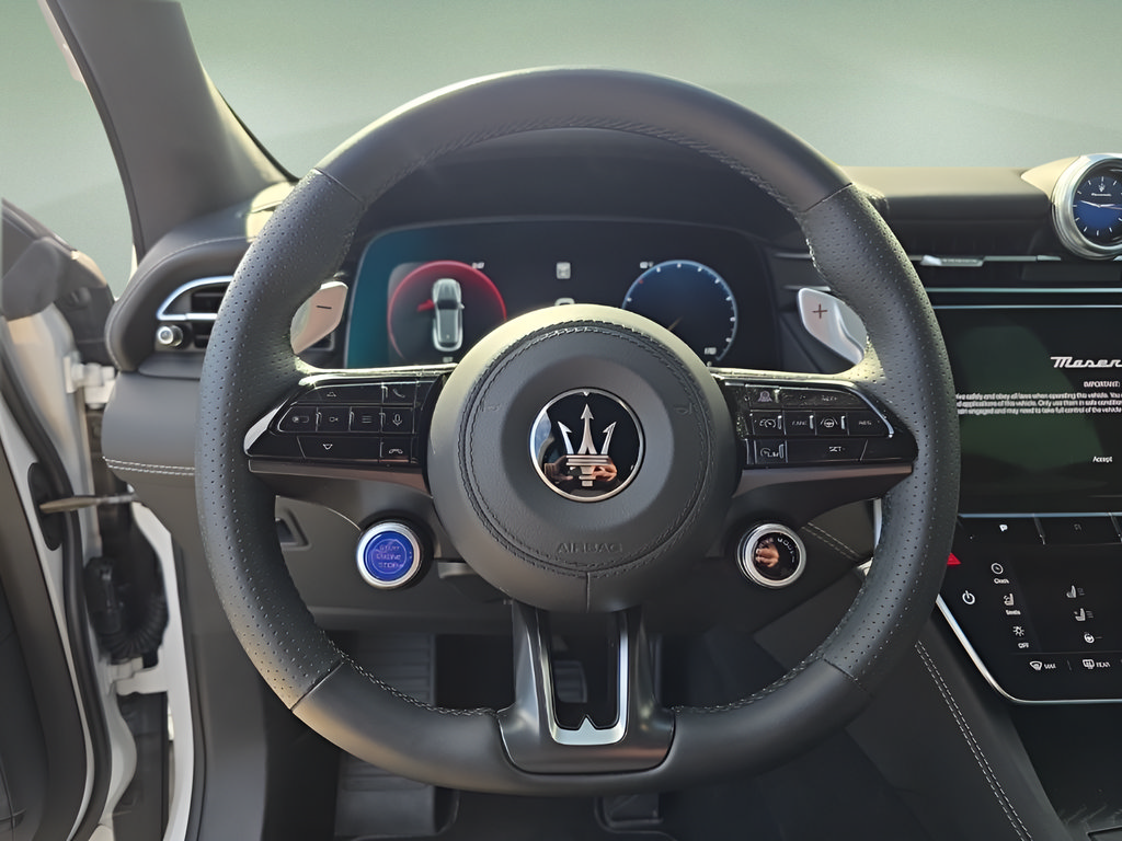 New 2025 Maserati Grecale Modena AWD/4WD image 30