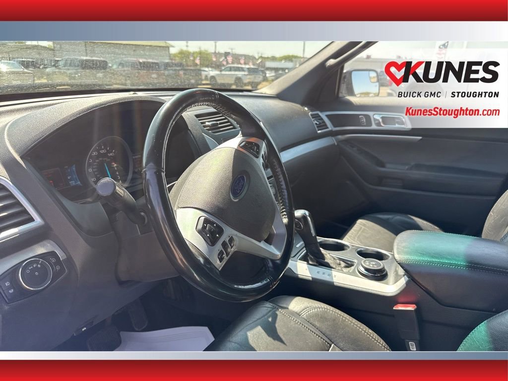Used 2013 Ford Explorer XLT AWD/4WD image 17