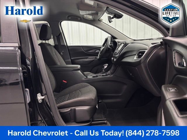 Used 2024 Chevrolet Equinox LT AWD/4WD image 11