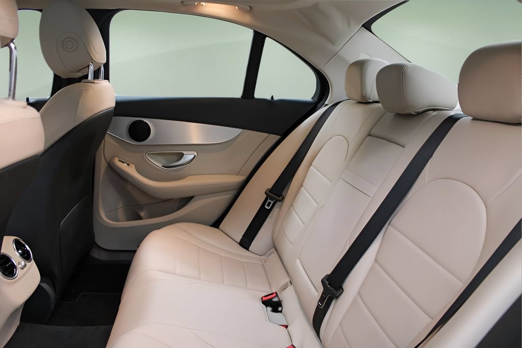 Used 2016 Mercedes-Benz C 300 4MATIC Sedan image 23