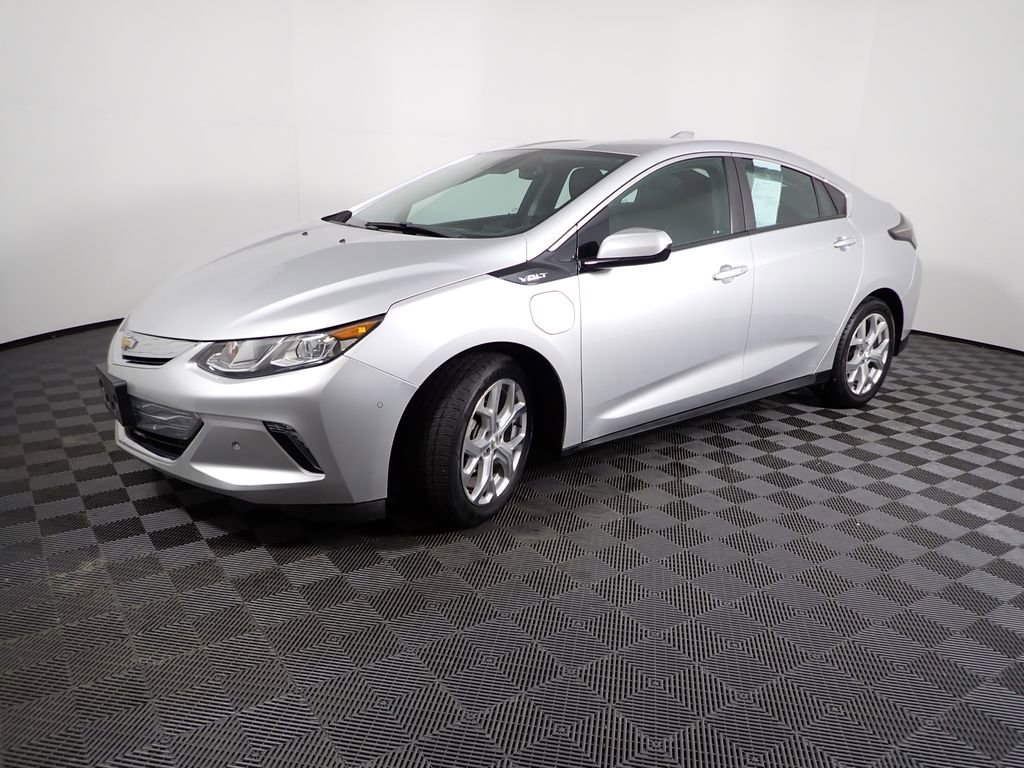 Used 2018 Chevrolet Volt Premier w/ Driver Confidence Package image 9