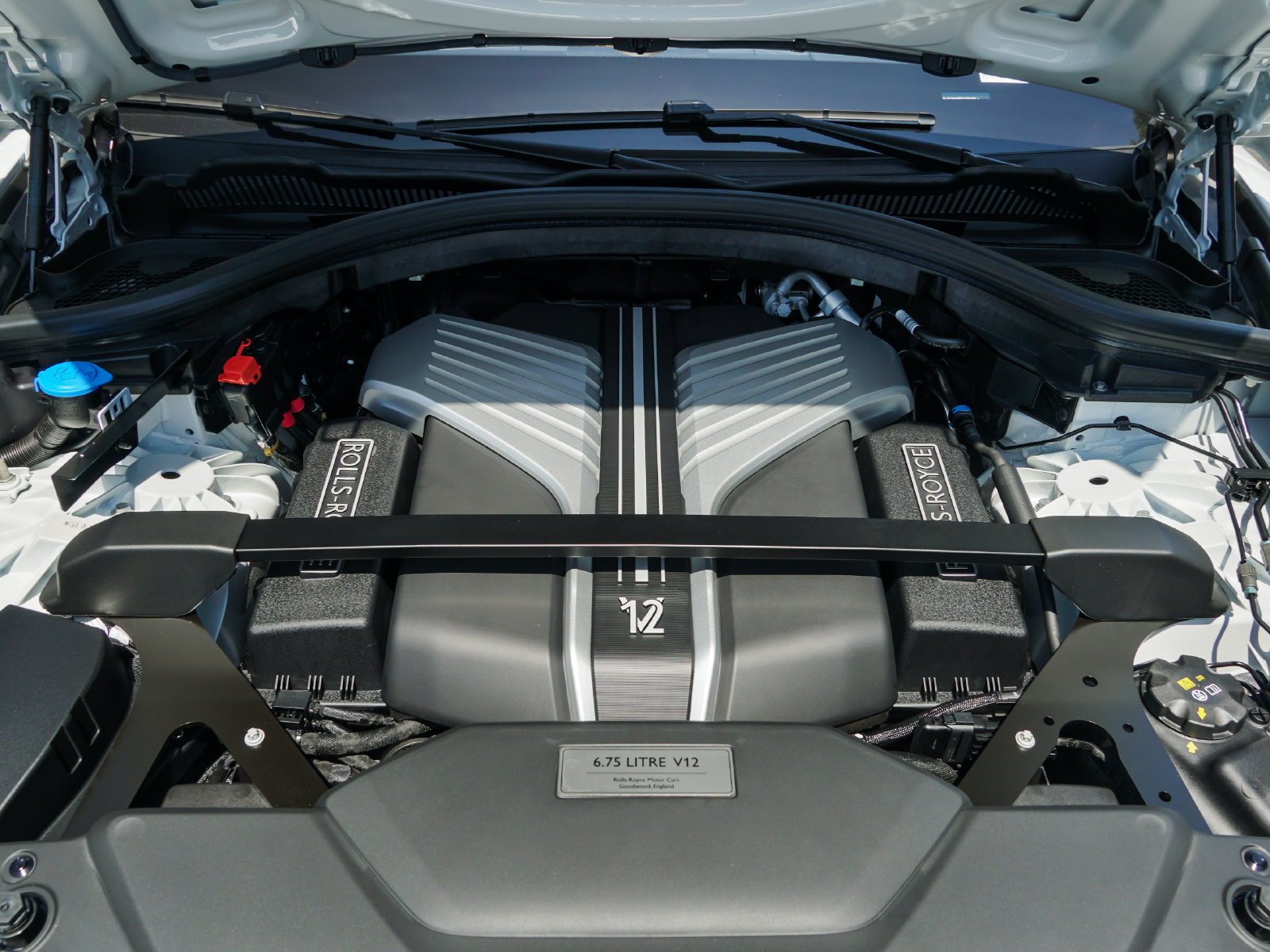 New 2026 Rolls-Royce Cullinan w/ Cullinan Package AWD/4WD image 37