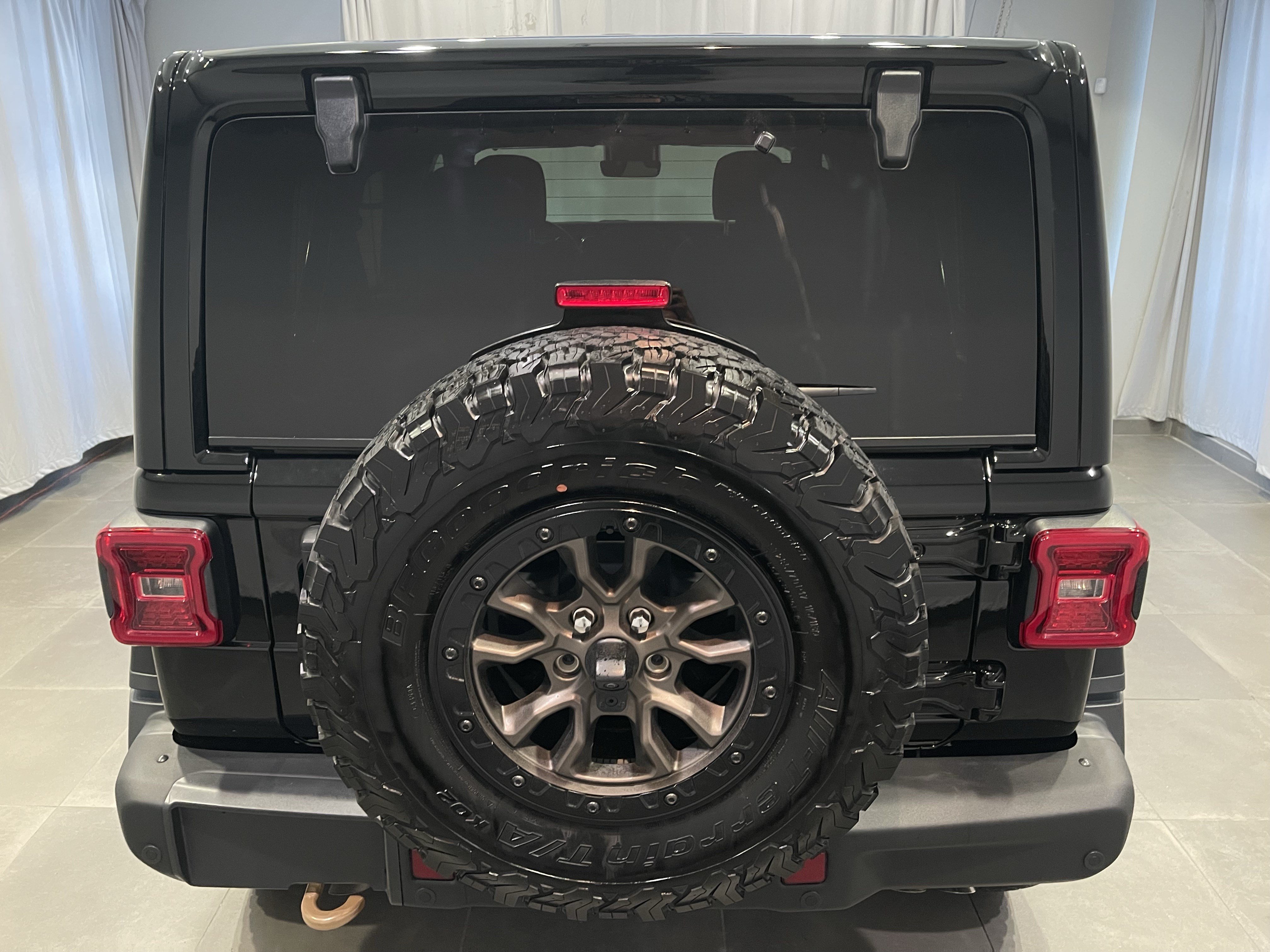 Used 2023 Jeep Wrangler Unlimited Rubicon 392 AWD/4WD image 5