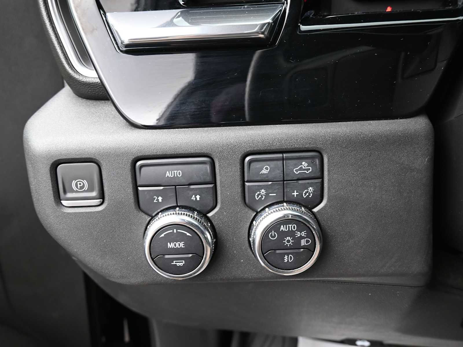 Used 2024 GMC Sierra 1500 SLT image 10