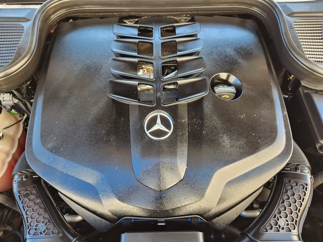 Used 2021 Mercedes-Benz GLS 580 4MATIC image 31