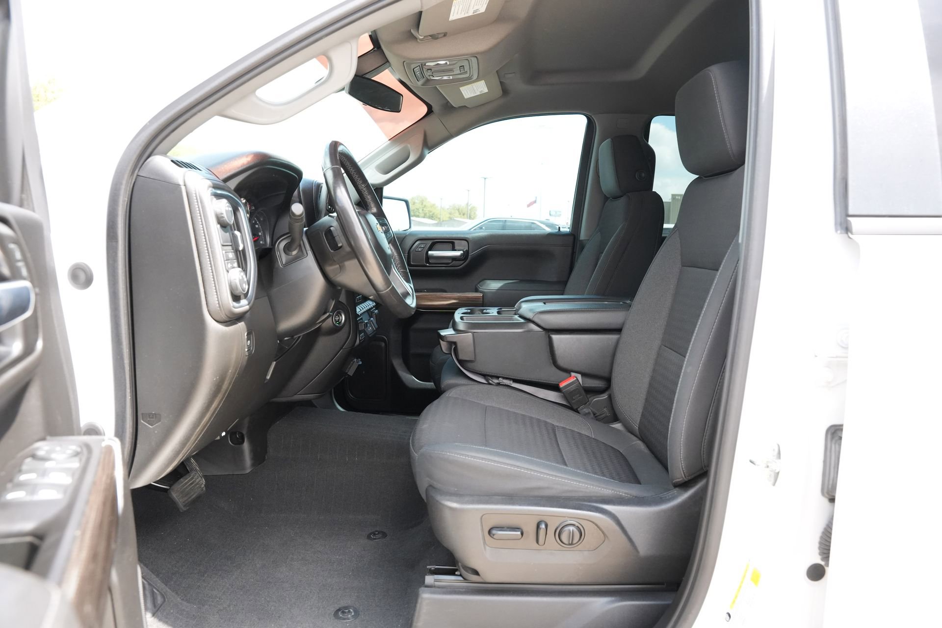 Used 2021 Chevrolet Silverado 1500 LT w/ Texas Edition Plus image 18