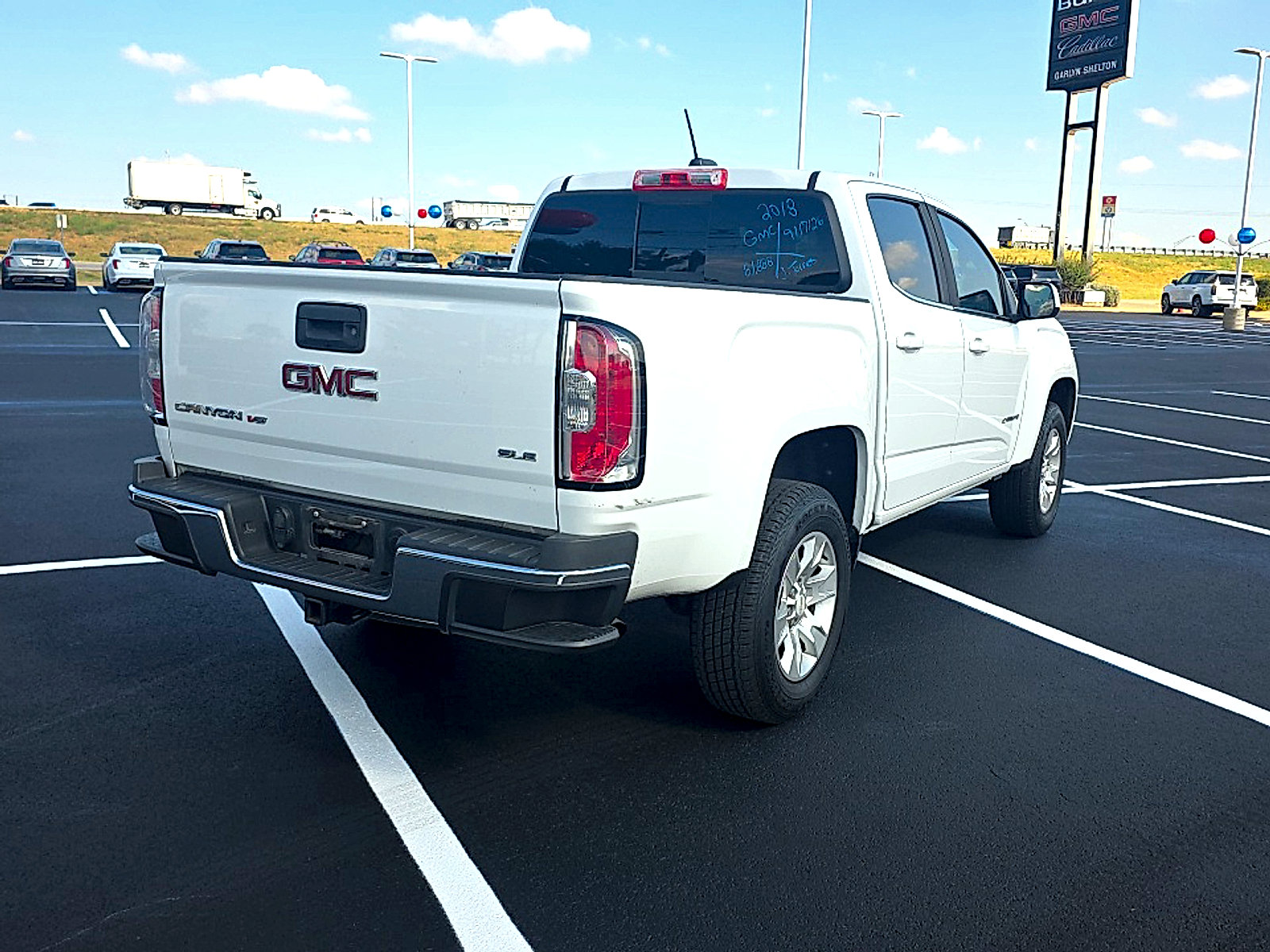 Used 2018 GMC Canyon SLE w/ SLE Convenience Package RWD image 8
