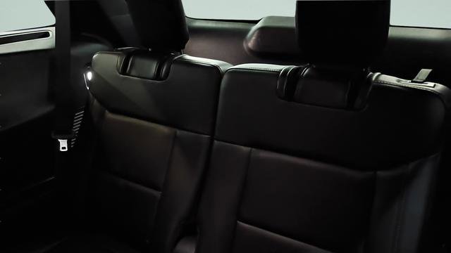 Used 2025 Ford Explorer ST-Line image 22