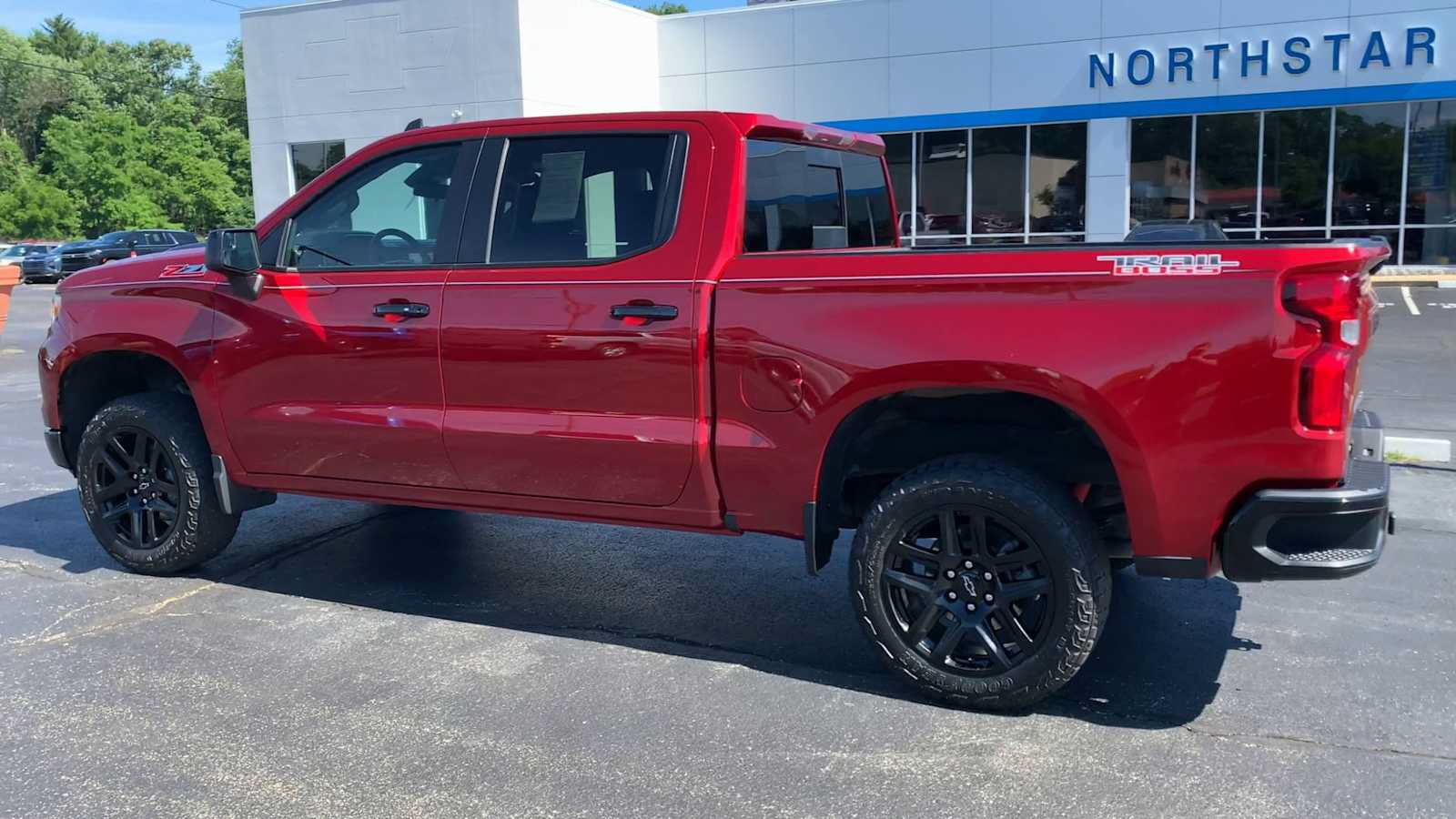 Certified 2024 Chevrolet Silverado 1500 LT Trail Boss w/ Convenience Package II AWD/4WD image 6
