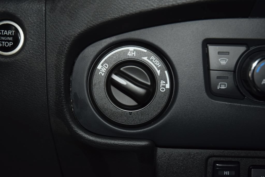 Used 2024 Nissan Frontier PRO-4X w/ Pro Premium Package AWD/4WD image 32