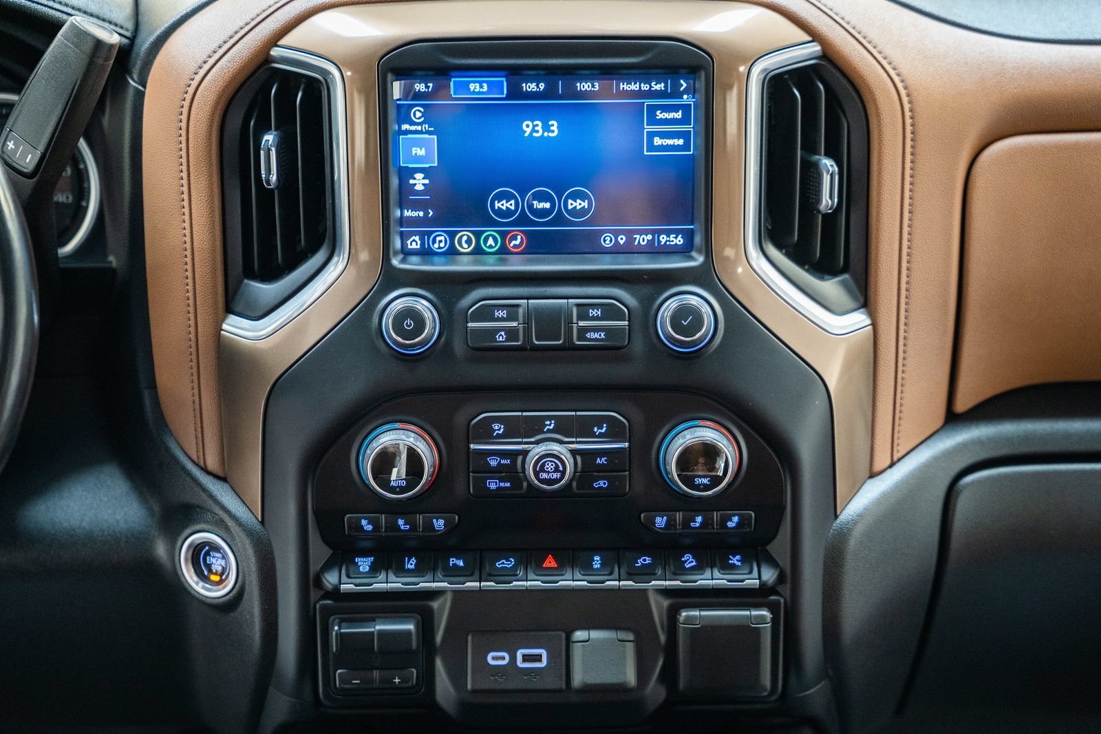 Used 2022 Chevrolet Silverado 3500 High Country w/ Z71 Off-Road Package AWD/4WD image 22