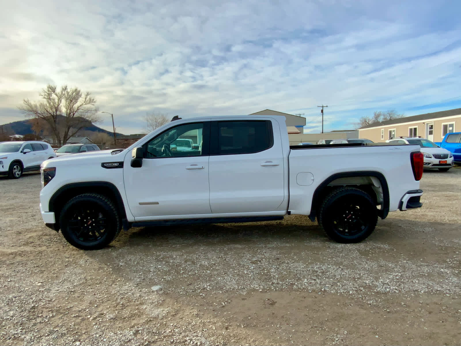 Certified 2022 GMC Sierra 1500 Elevation image 2