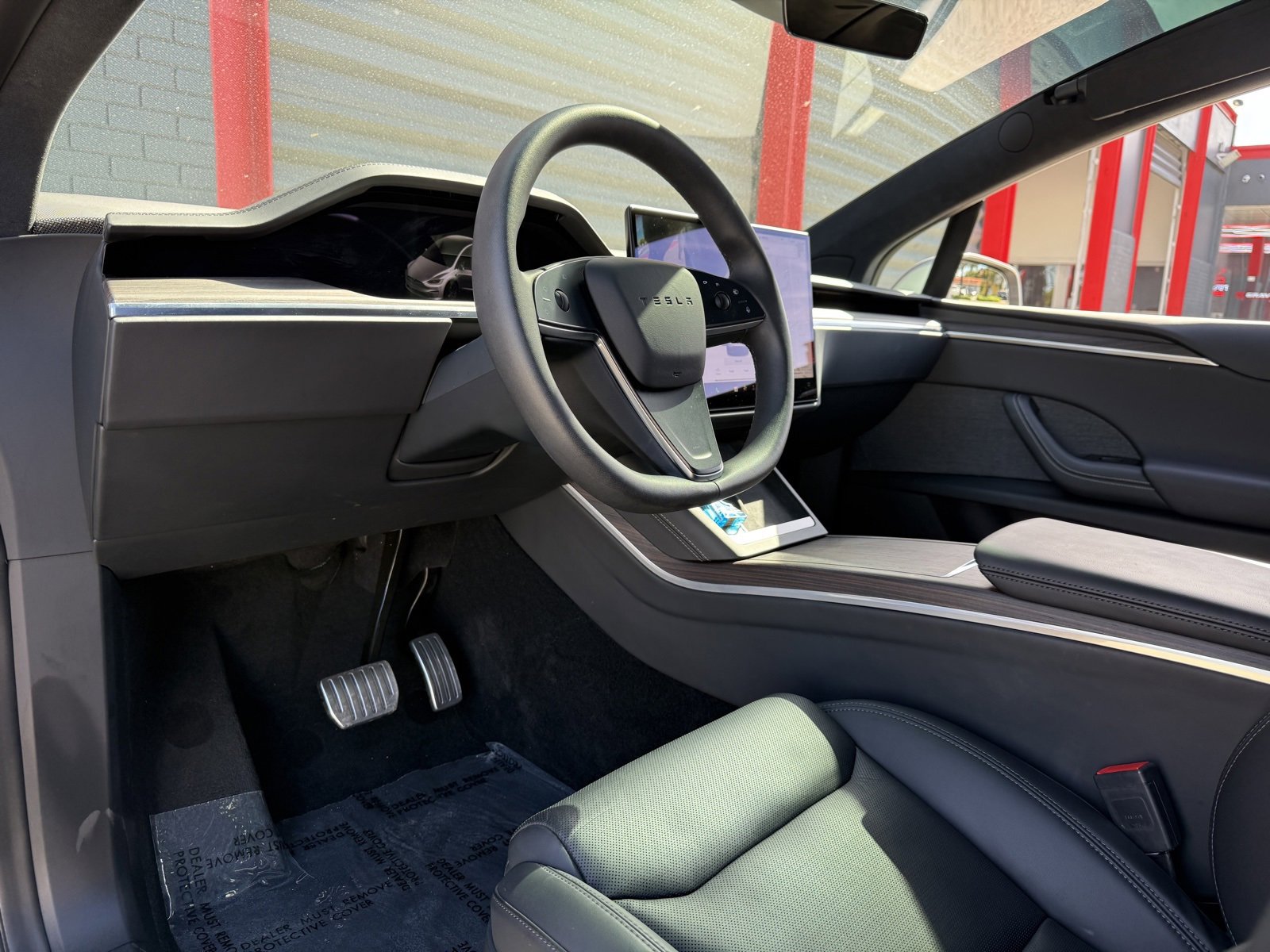 Used 2024 Tesla Model X image 4