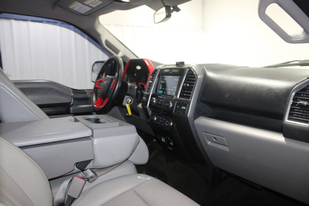 Used 2016 Ford F150 XLT w/ Equipment Group 302A Luxury AWD/4WD image 29