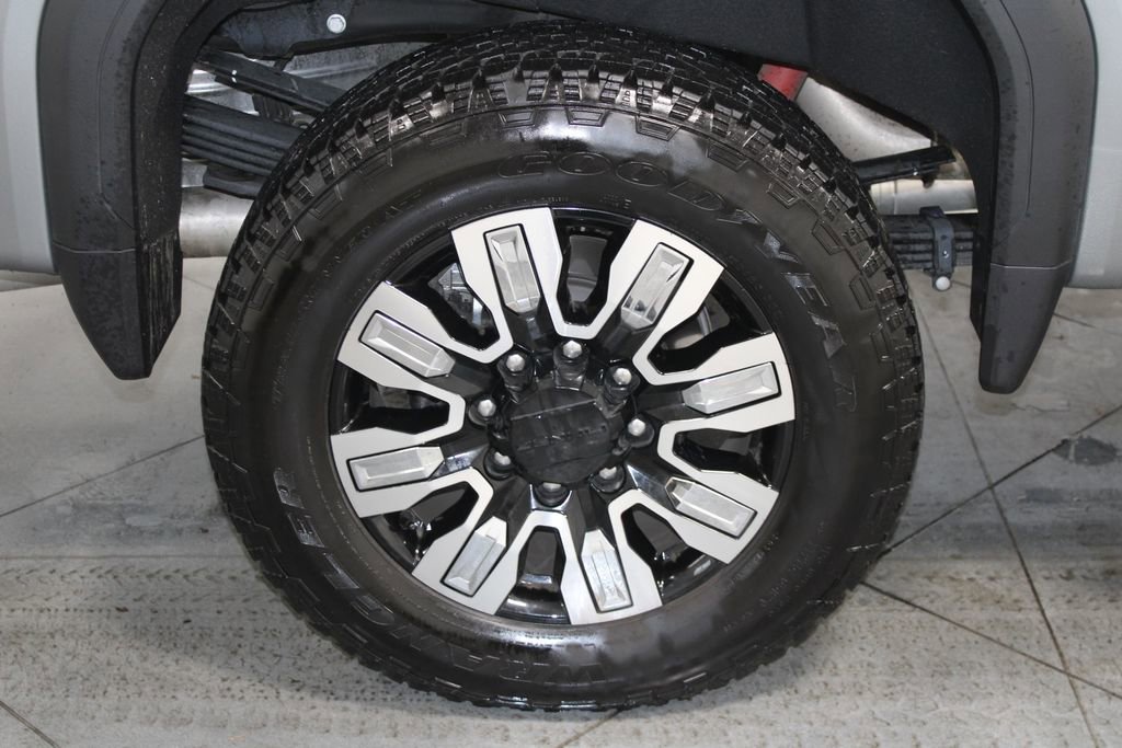 Used 2025 GMC Sierra 2500 Denali w/ Denali Reserve Package image 17