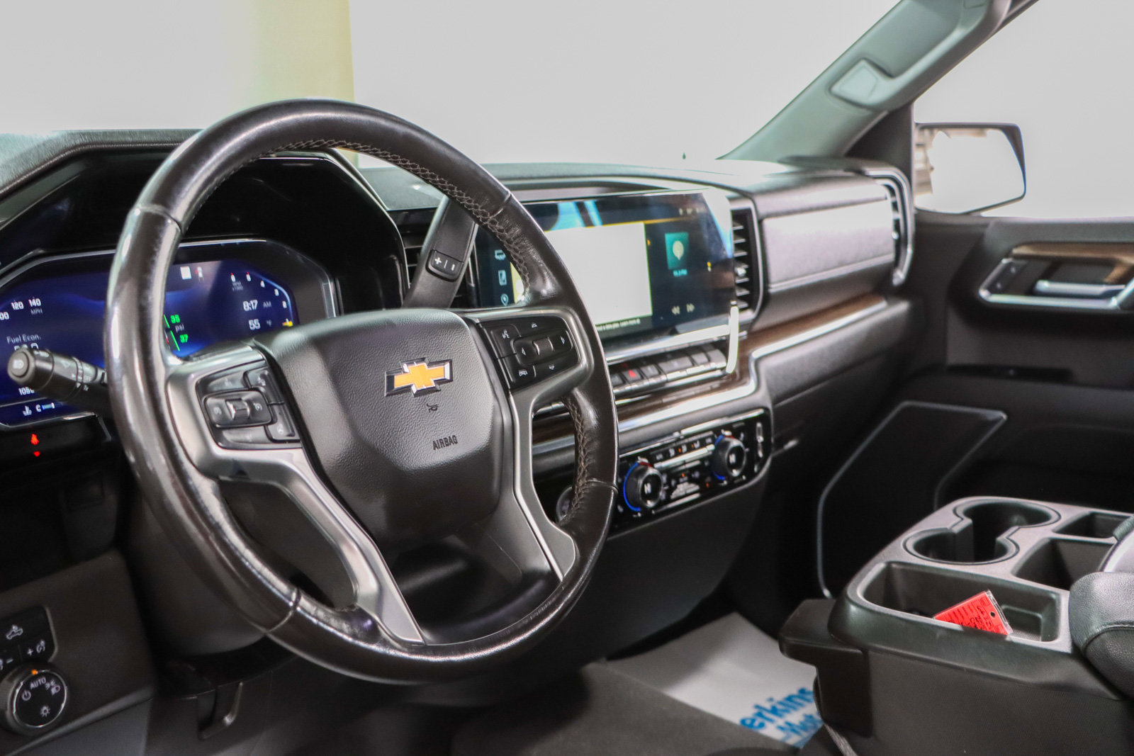 Used 2022 Chevrolet Silverado 1500 LT image 23