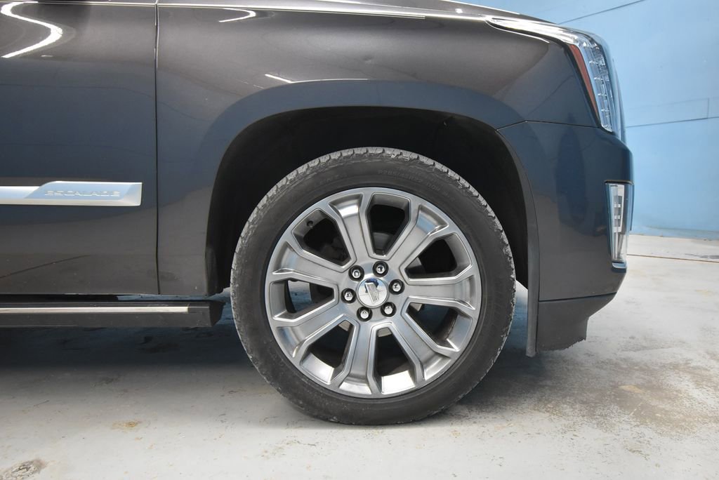 Used 2016 Cadillac Escalade Premium AWD/4WD image 41