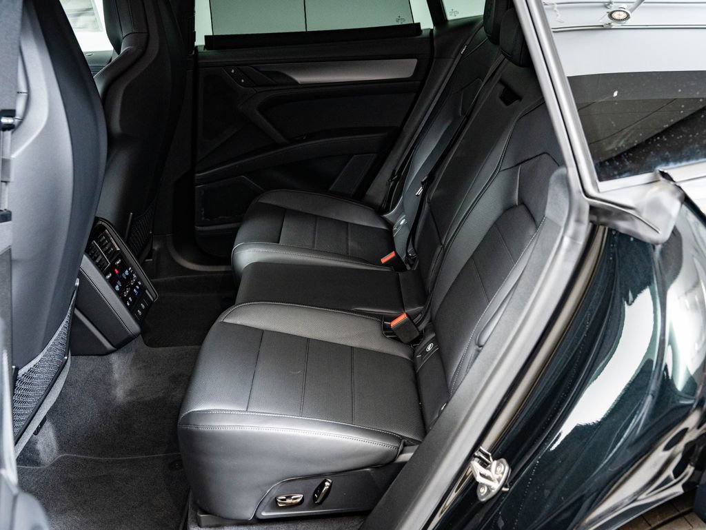 New 2026 Porsche Cayenne Electric AWD/4WD image 42