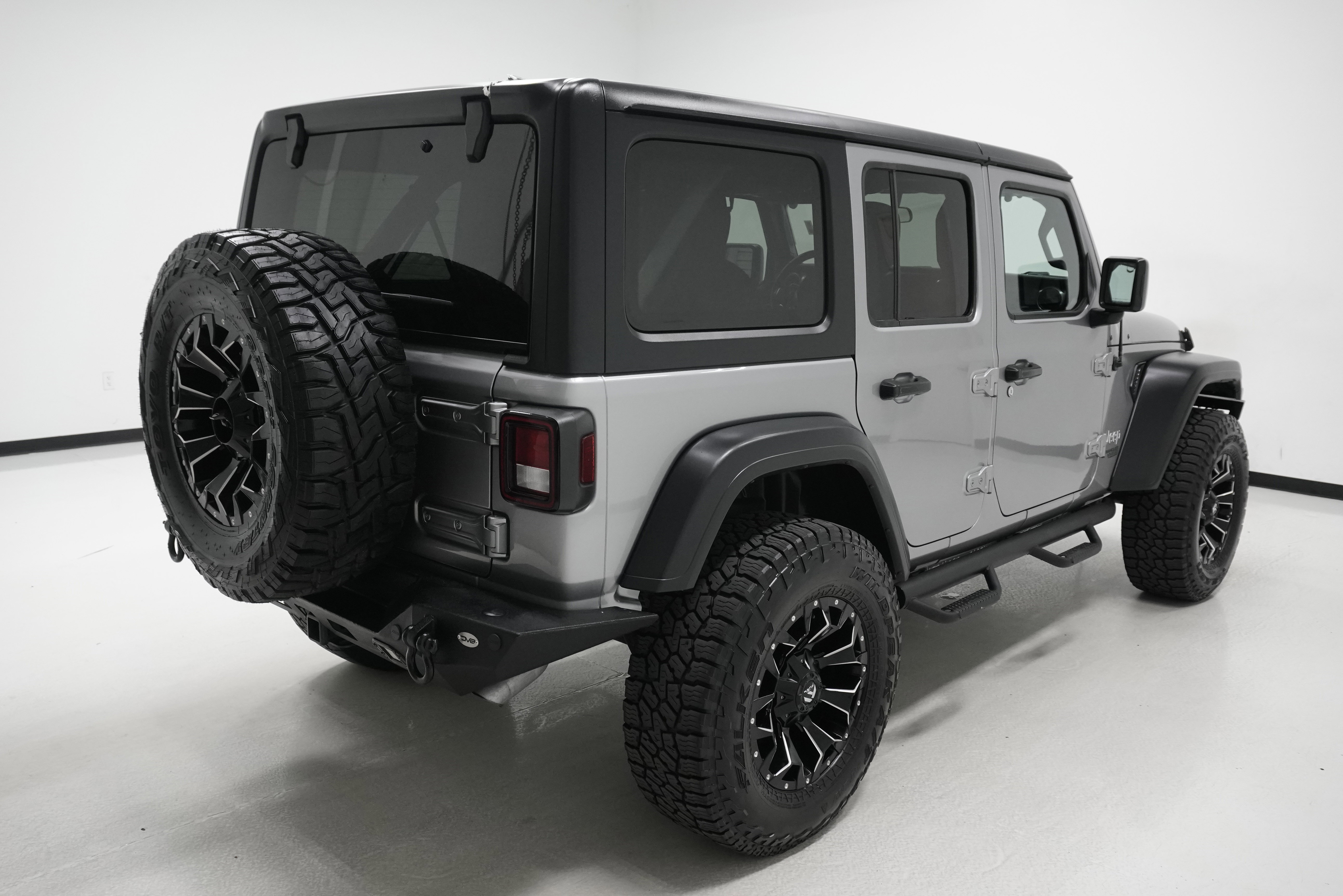 Used 2019 Jeep Wrangler Unlimited Sport S image 4