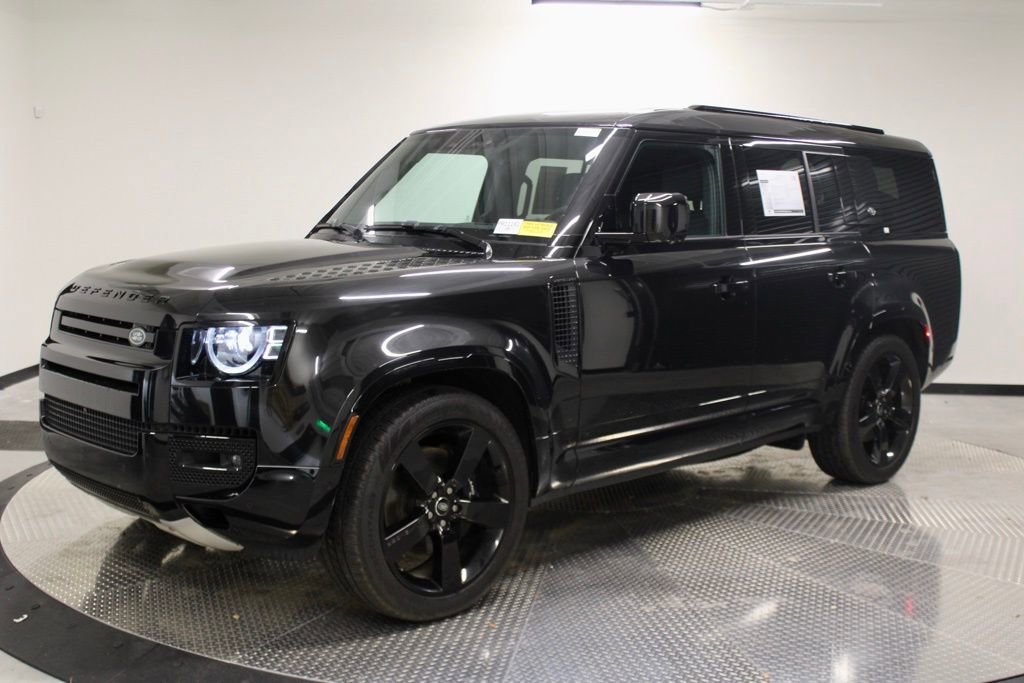 Certified 2024 Land Rover Defender 130 V8 image 1