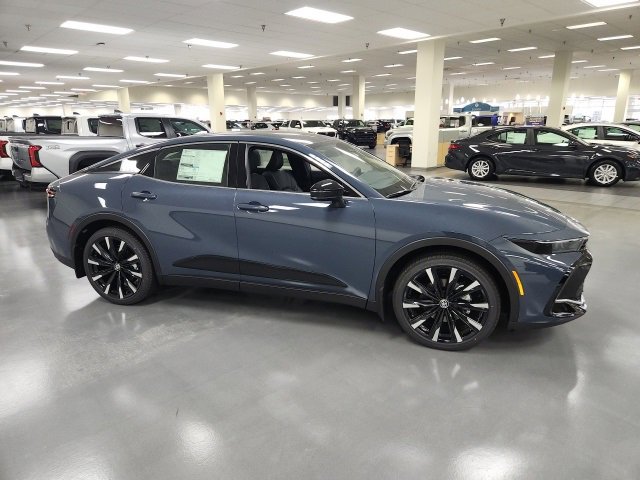 New 2026 Toyota Crown Platinum image 6