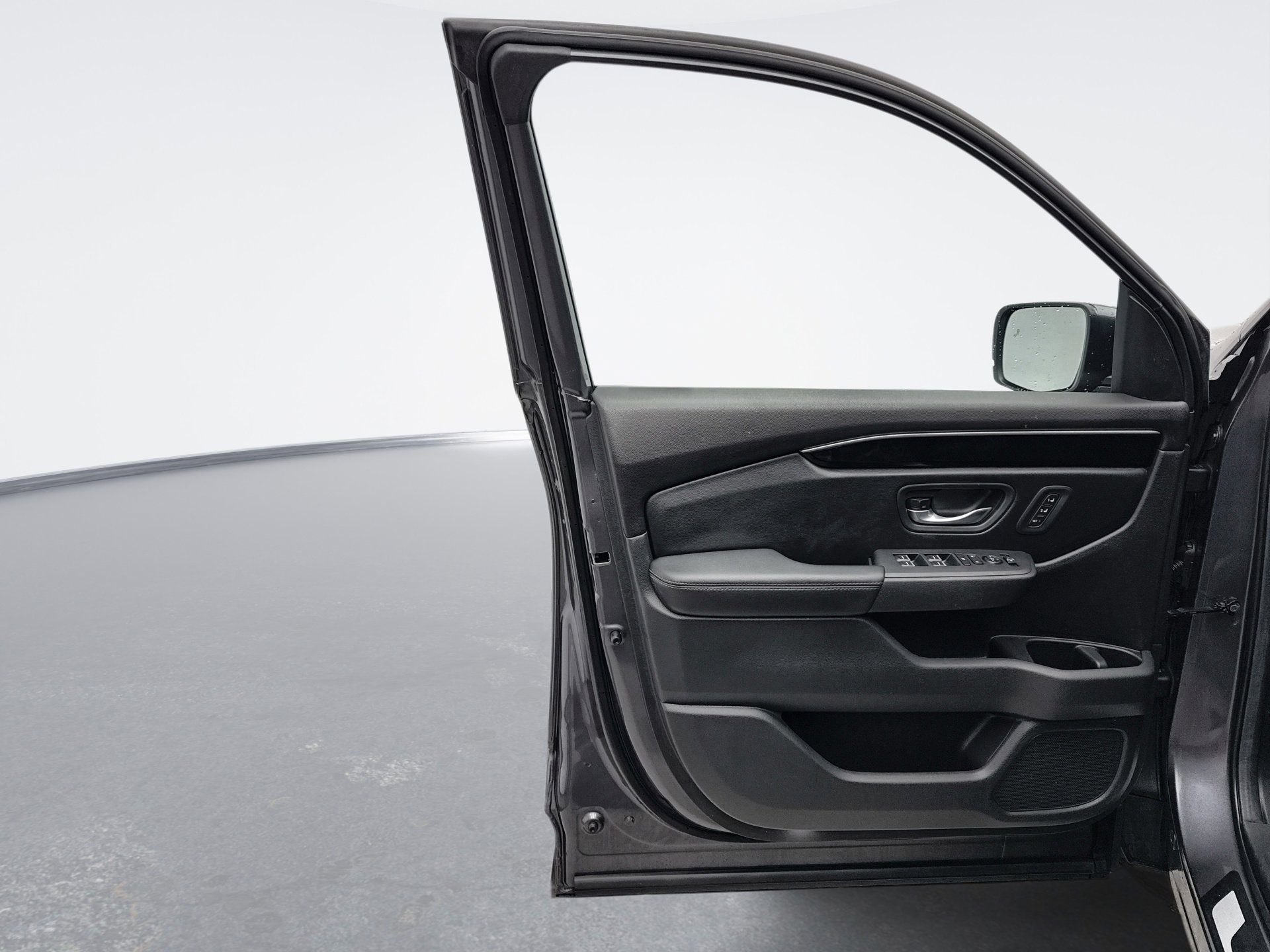 Used 2024 Honda Pilot Touring image 9