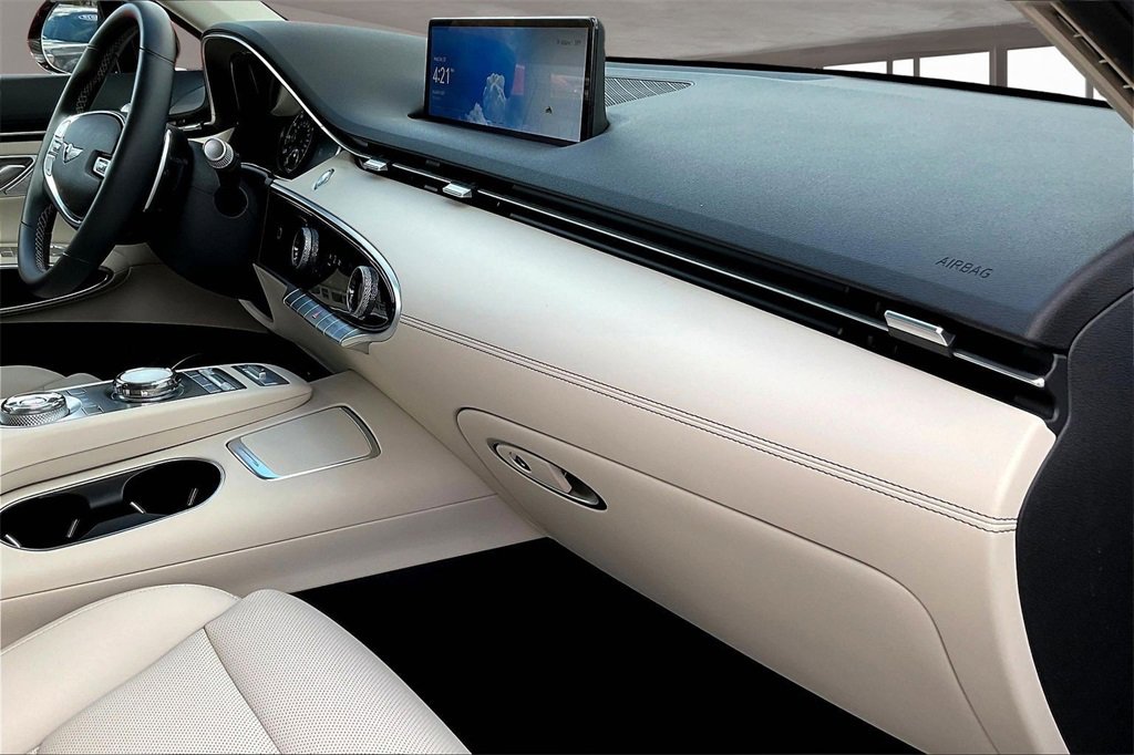 Used 2025 Genesis GV70 2.5T image 21