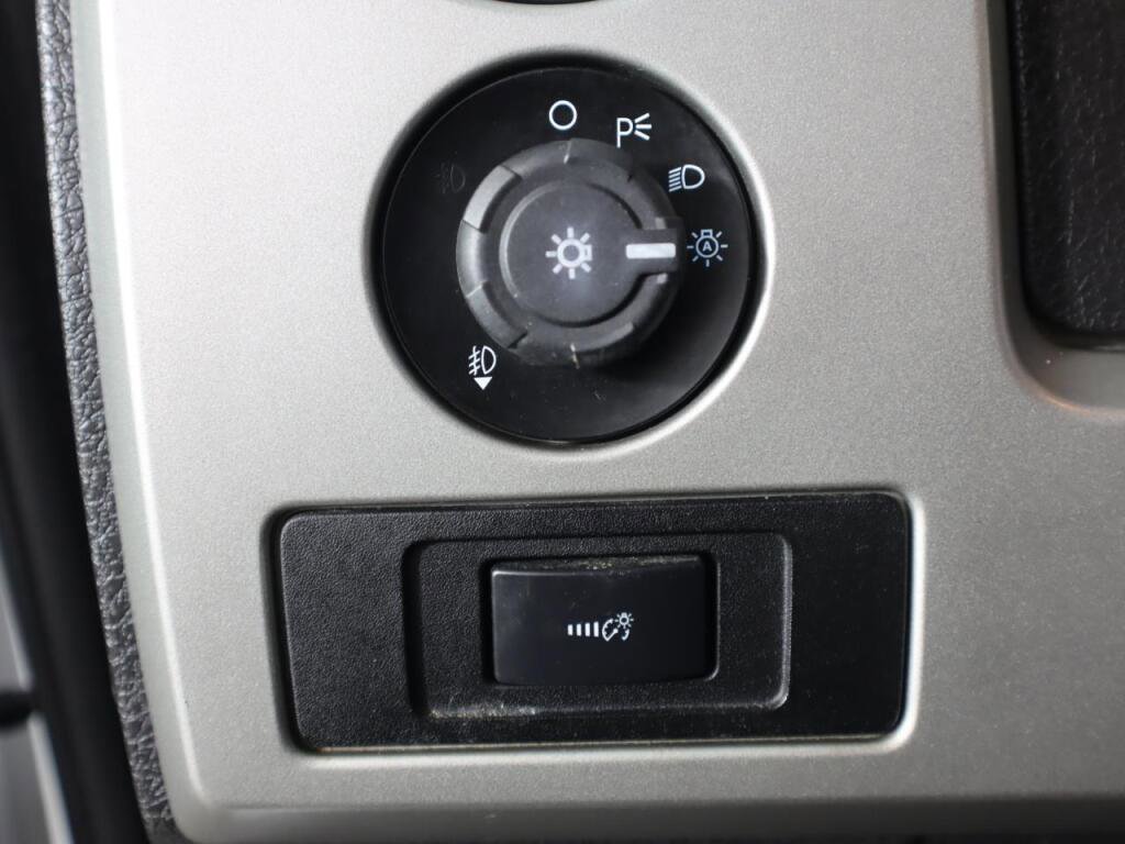 Used 2014 Ford F150 FX4 image 9