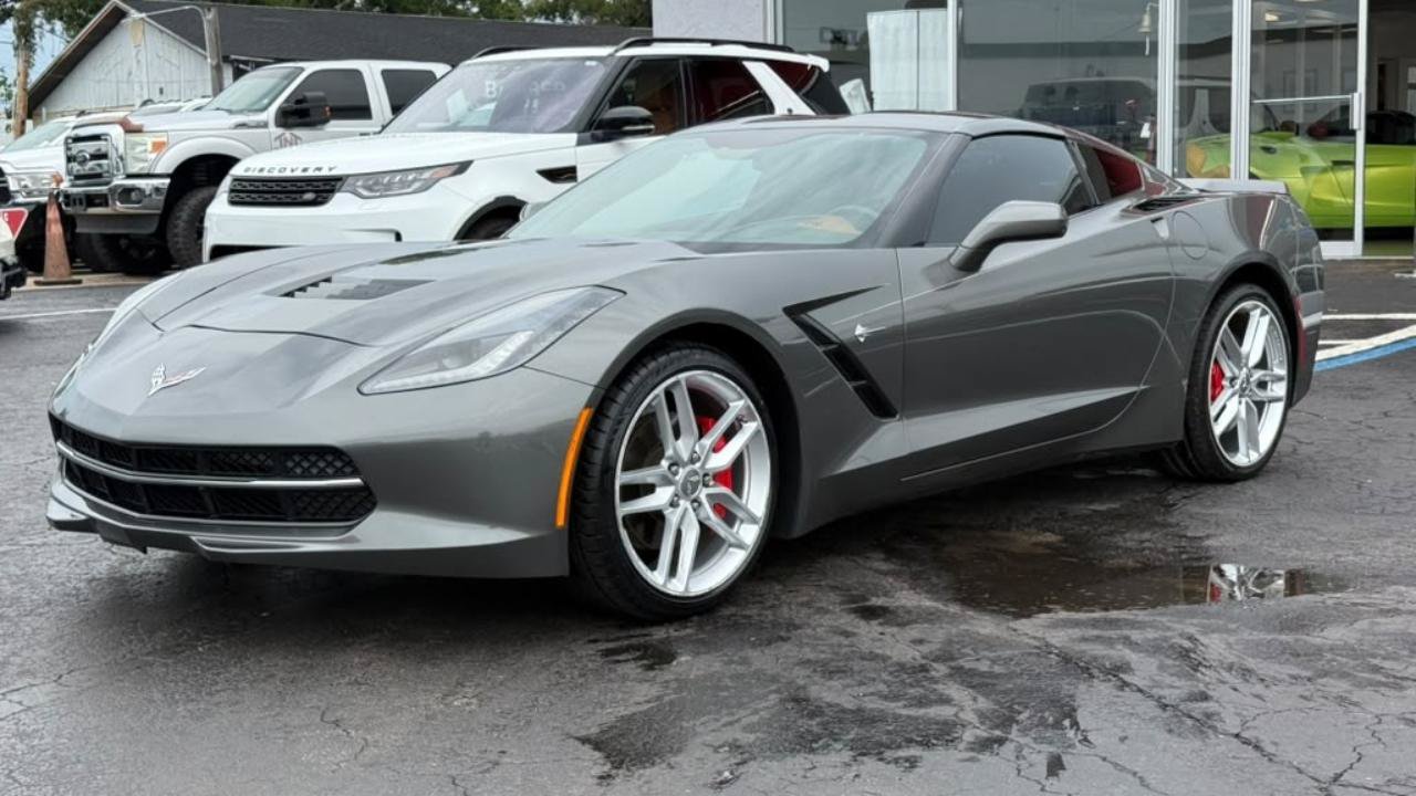 Used 2015 Chevrolet Corvette Stingray Coupe w/ 3LT Preferred Equipment Group RWD image 8