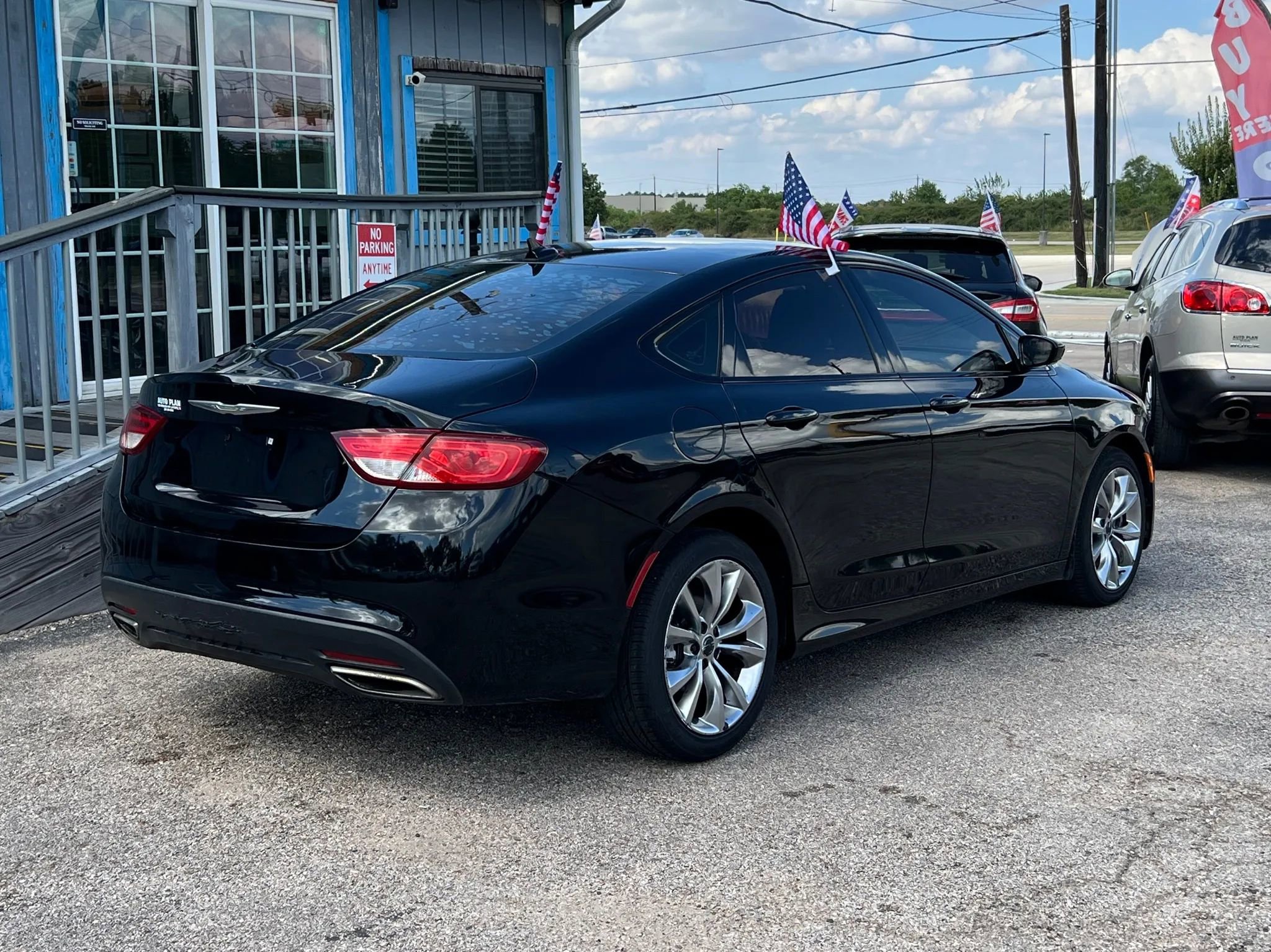 Used 2015 Chrysler 200 S w/ Navigation & Sound Group I image 6