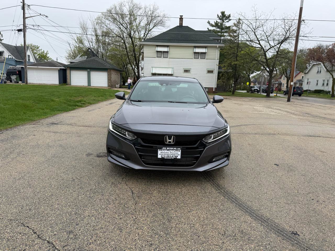 Used 2018 Honda Accord Sport image 2